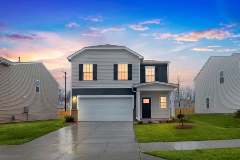 L’Attitude34° Greenville single-family home front driveway and lawn