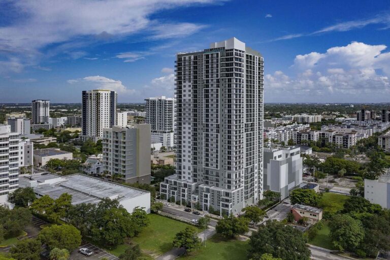 The Rise Flagler Village tower
