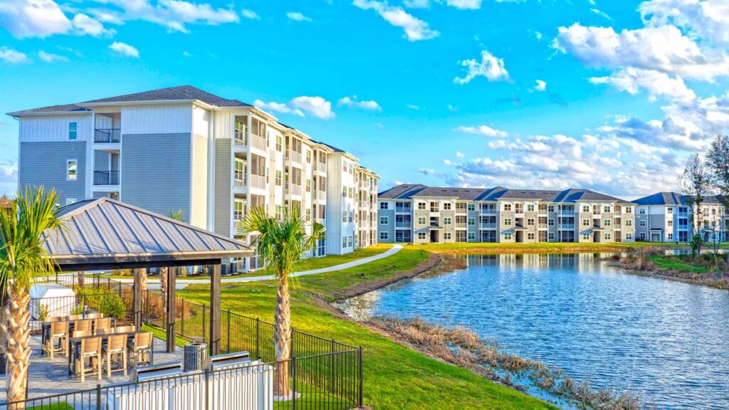 Sentosa Lexington Oaks apartments along a lake